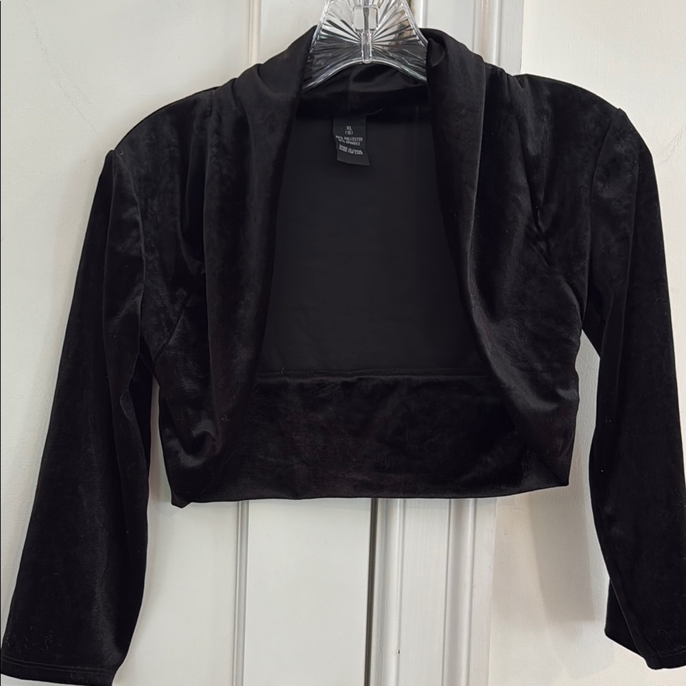 Black Velvet Cropped shrug